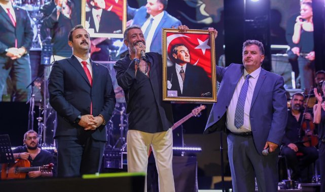 Kınık Belediyesi Hasat Festivali’ni büyük bir coşkuyla bitirdi