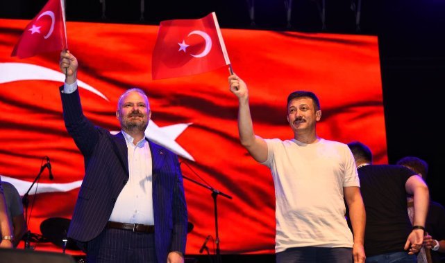 Koyundere'de zafer konserleri: Pehlivan, "Bu vatanı sonsuza dek koruyacağız"