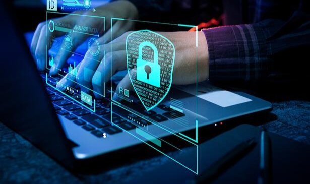 Mail hesaplarını ele geçirerek 210 milyon lira dolandırdılar
