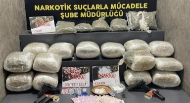 Okullar açıldı İzmir'de narkotik polisleri operasyonlara hız verdi