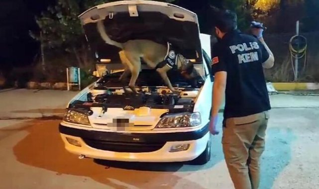 Otomobilin yakıt deposundaki 21 kilo eroini 'Millow' buldu