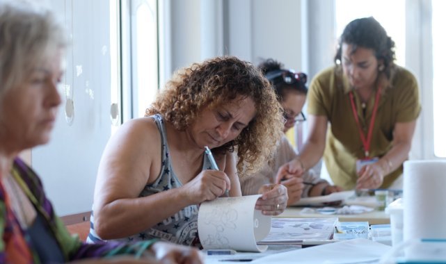 Seferihisar'da kurs zamanı: Konserlere katılıp sergi açtılar
