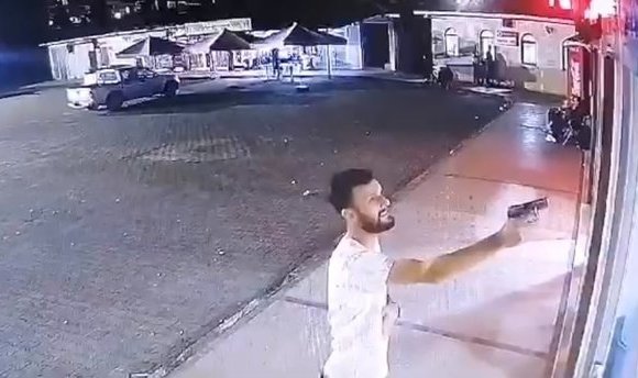 Tartıştığı arkadaşını takibe aldı, terminalde silahla yaraladı