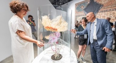 Türkiye’nin ilk Tekstil Bienali İzmir’de açıldı