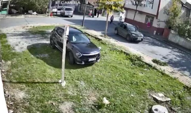 Başakşehir'de karşıdan karşıya geçmek isteyen çocuğa otomobil çarptı