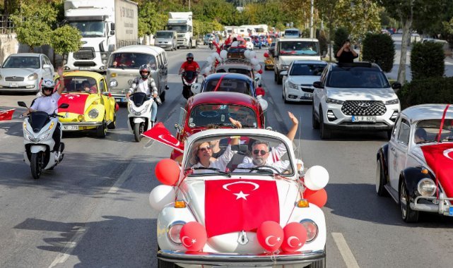 Bayraklı’dan muhteşem kutlama