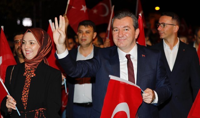 Bergama’da Cumhuriyet Bayramı coşkuyla kutlandı