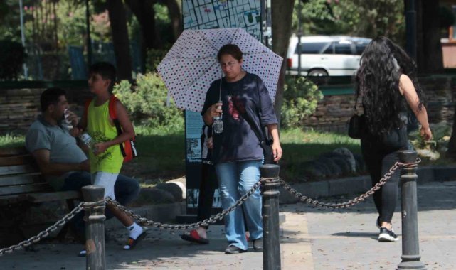 Bu şehirde havalar soğumuyor, termometreler 36 dereceyi gösterdi
