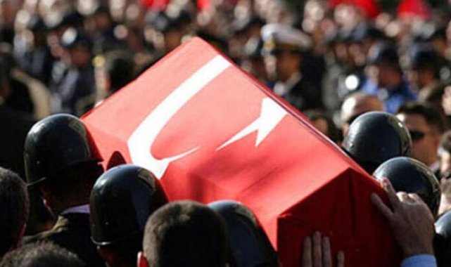 Büyükçekmece'de ihbara giden polis memuru evden açılan ateşle şehit oldu