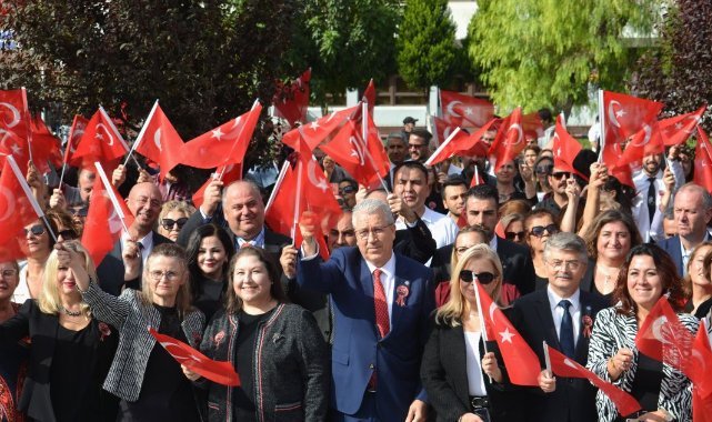 Ege Üniversitesinde “Cumhuriyetin 100. Yılı Anıtı” törenle açıldı