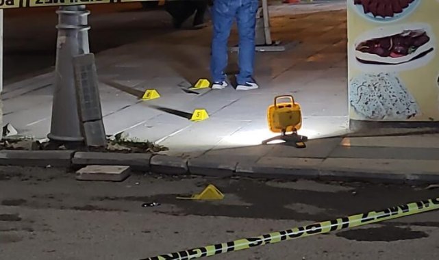 Elazığ’da tartıştığı husumetlisini silahla vurdu