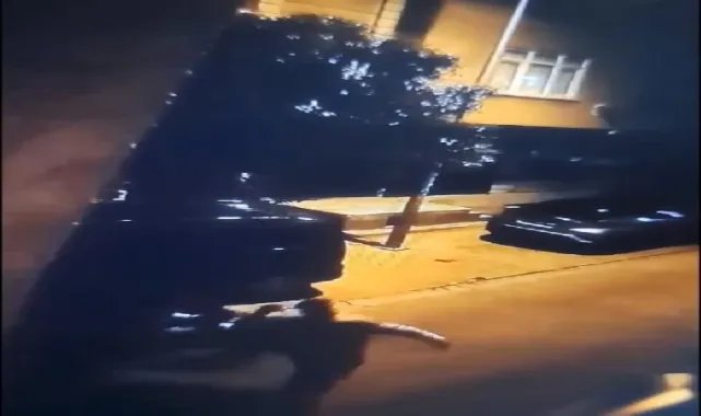 Esenyurt'ta boşanmak isteyen eşinin yaşadığı evi taşladı