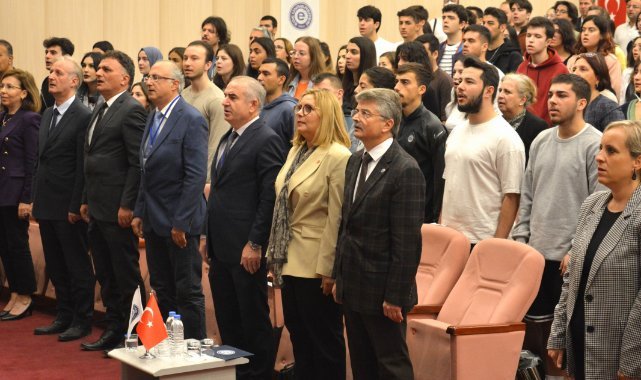 EÜ’de “Cumhuriyetin Kuruluşunun 100. Yılında Türkiye'nin Kazanımları” Sempozyumu