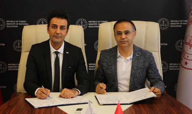 İzmir İl Milli Eğitim Müdürlüğü ile Türk Kızılay Ege Bölge Kan Merkezi arasında protokol imzalandı