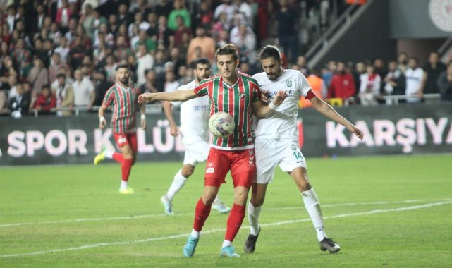 Karşıyaka’da Fatih Taşdelen, Batman Petrolspor galibiyetinin mimarlarından oldu