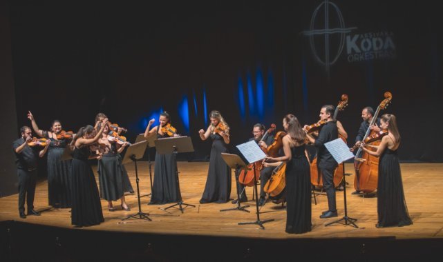 Karşıyaka Oda Orkestrası yeni sezonu alkışlarla açtı