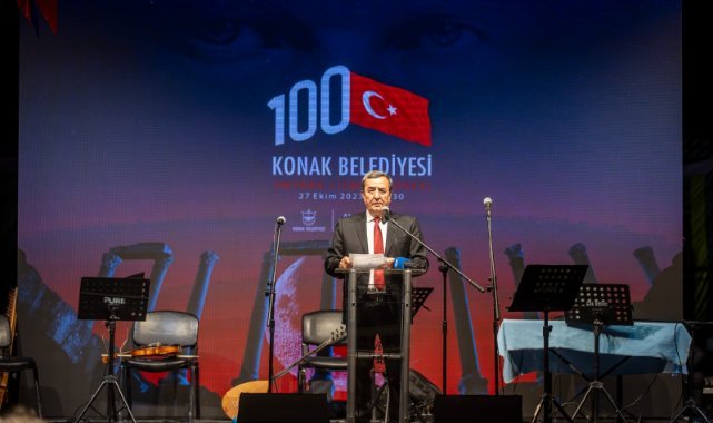 Konak 100. yıl gururunu tarihi Agora’da düzenlenen konserle yaşadı