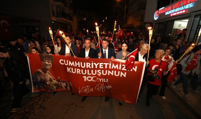 Menderes’te Cumhuriyet coşkusu