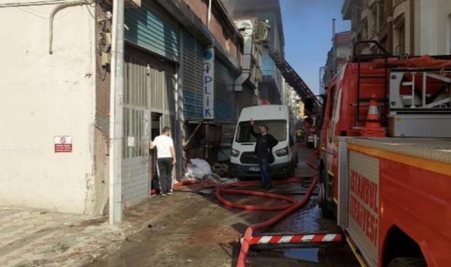 Sultangazi'de iş yeri yangını