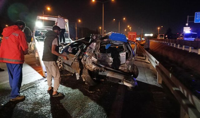 TIR, otomobile çarptı