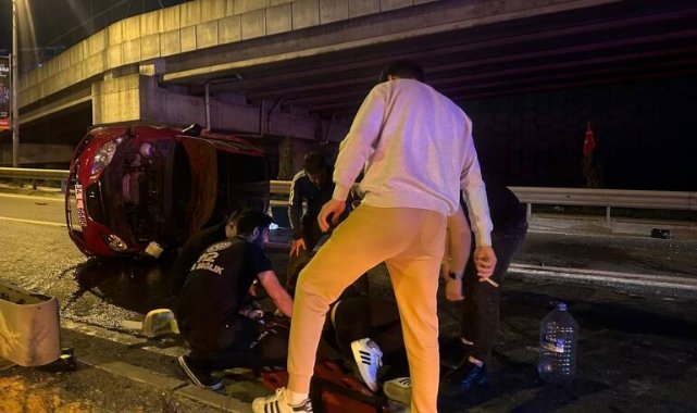 Ümraniye Şile Otoyolu'nda iki otomobil çarpıştı