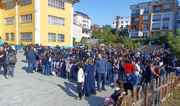 Van'da 4.7 büyüklüğünde deprem