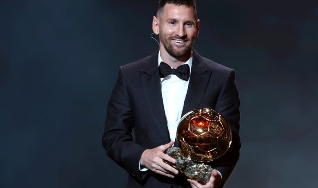 Yılın en iyi oyuncusu Lionel Messi