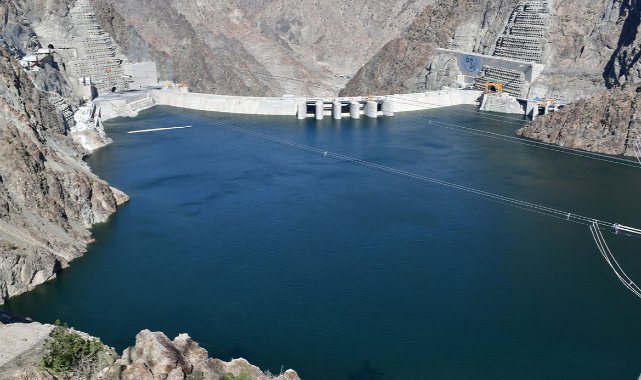 Yusufeli Barajı’nda elektrik üretimi için testler devam ediyor