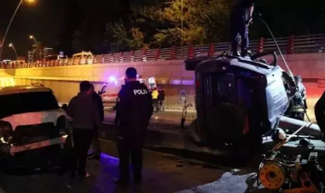 3 aracın karıştığı zincirleme kazada, 18 yaşındaki Battal kurtarılamadı