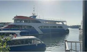 Adalar'da yolcu teknesinin dümeni kilitlendi