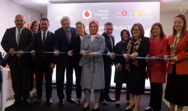 Bakan Göktaş: Aile ve Gençlik Bankası projesi, deprem bölgesindeki illerimizden başlayacak