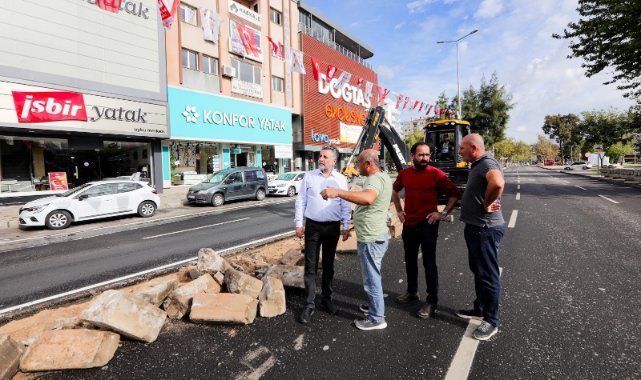 Bayraklı’da sokaktan yönetim