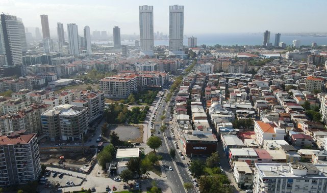 Bayraklı dev bir şantiyeye dönüştü