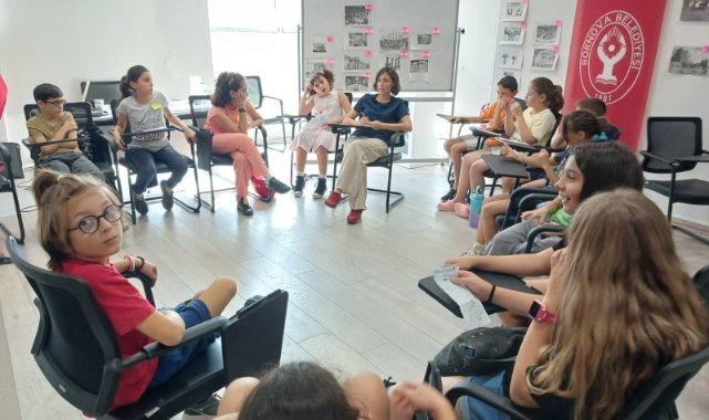 Bornovalı minikler oyunlarla tarihe yolculuk yaptı