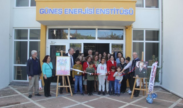 Çocuklar resim sanatçılarıyla buluştu, eserlerini sergiledi