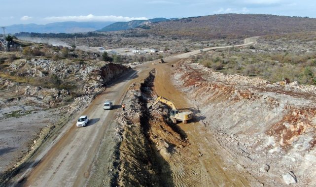 Cumhurbaşkanı Erdoğan söz vermişti, selin vurduğu o yolda çalışmalar sürüyor
