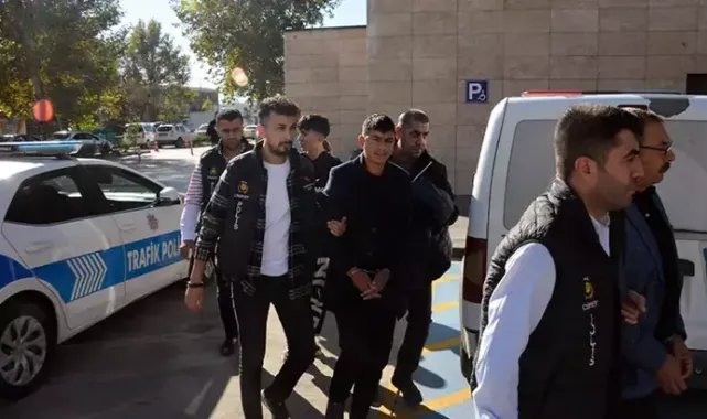Depremde market yağmalamasına engel olanı öldürenler yakalandı