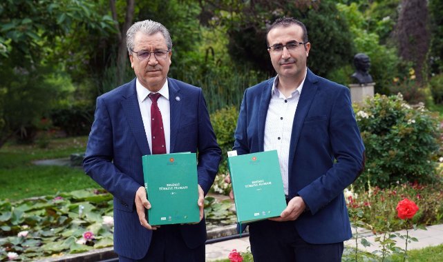 Egeli akademisyen Prof. Dr. Yıldırım ve ekibinden yeni bir bitki türü keşfi