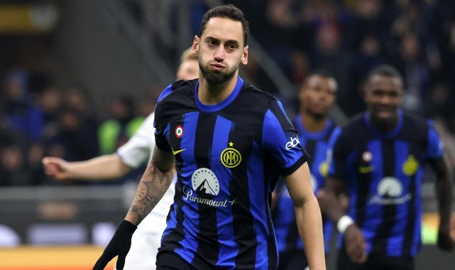 Hakan Çalhanoğlu, Serie A tarihine geçti