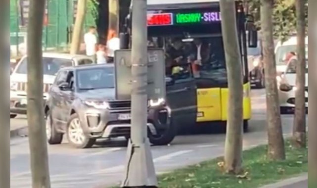 İETT otobüsünün önünü kesti, hem şoföre hem yolculara dehşeti yaşattı