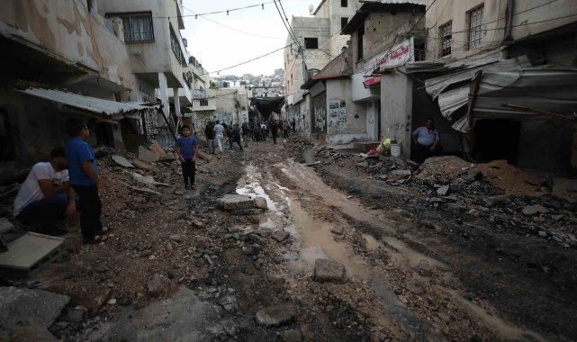 İsrail, Batı Şeria'ya baskın düzenledi: 8 ölü