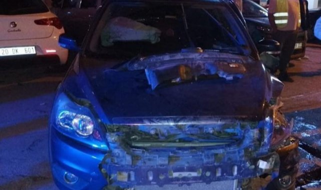 İzmir'de alkollü sürücünün karıştığı kazada kaldırımda yürüyen kadın bacağını kaybetti