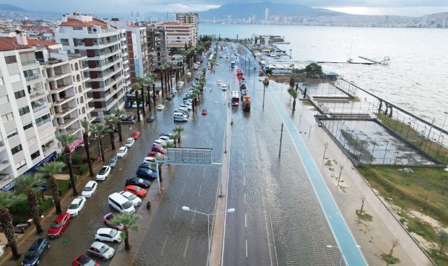 İzmir’de deniz 1 metre yükseldi