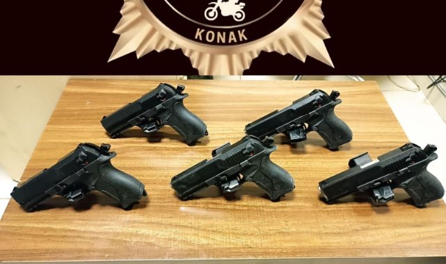 İzmir’de sokak sokak polis operasyonu: 14 şüpheli gözaltına alındı