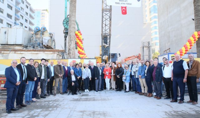 İzmir Görkemli Bir Bina Kazanıyor