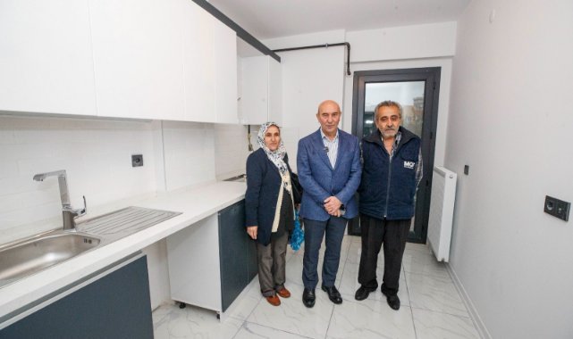 Örnekköy Kentsel Dönüşüm Projesi'nin ikinci etabında tapular dağıtıldı