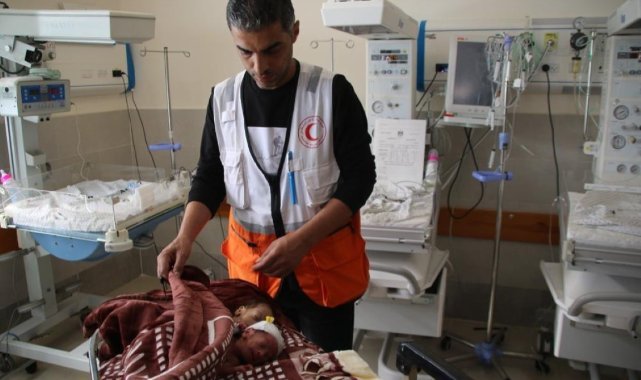 Şifa Hastanesi'nden tahliye edilen 28 prematüre bebek Mısır’a götürüldü