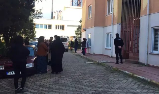 Tartıştığı eşini öldürdü, oğlunu da ağır yaraladı