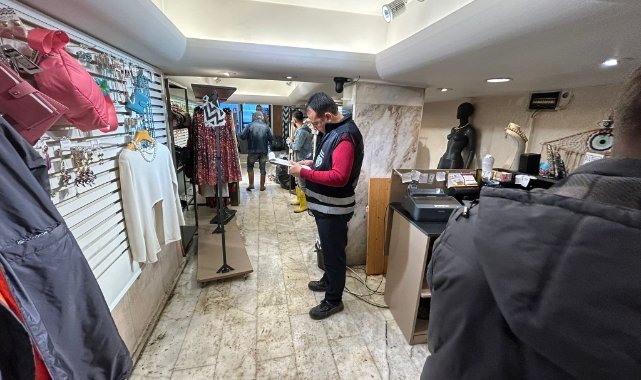 Tsunami etkisi yaratan afet sonrası mağdurlara yardım eli