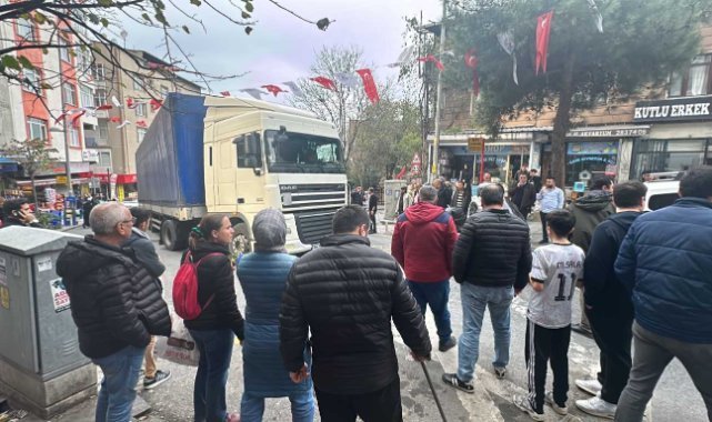 Ukrayna’dan bin 500 kilometre yol geldi, Kağıthane’de kaza yaptı: Tırla yaşlı adama çarptı
